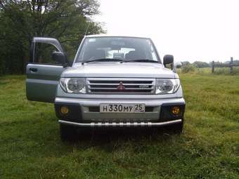 1999 Mitsubishi Pajero iO Photos