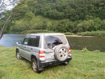 1999 Mitsubishi Pajero iO Photos