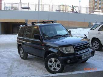 1999 Mitsubishi Pajero iO Pictures