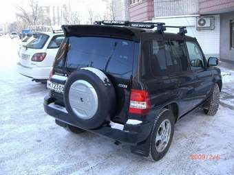 1999 Mitsubishi Pajero iO Wallpapers