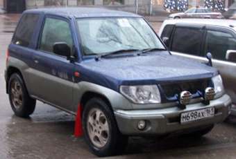 1999 Mitsubishi Pajero iO