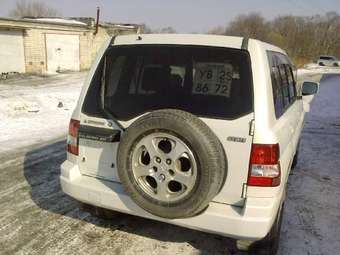 1999 Mitsubishi Pajero iO Pics