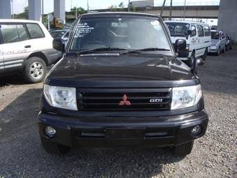 1999 Mitsubishi Pajero iO Photos