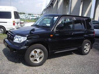 1999 Mitsubishi Pajero iO Photos