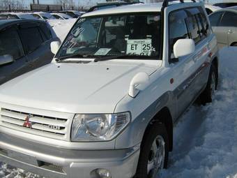 1999 Mitsubishi Pajero iO Pictures