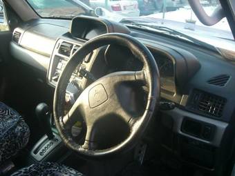 1999 Mitsubishi Pajero iO Pictures