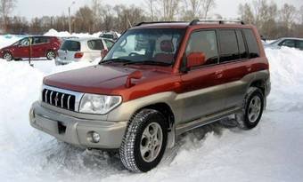 1999 Mitsubishi Pajero iO