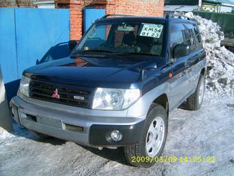 1999 Mitsubishi Pajero iO Pictures