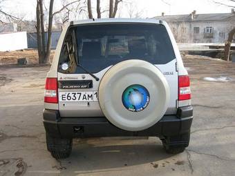 1999 Mitsubishi Pajero iO Photos
