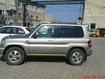 1999 Mitsubishi Pajero iO Photos