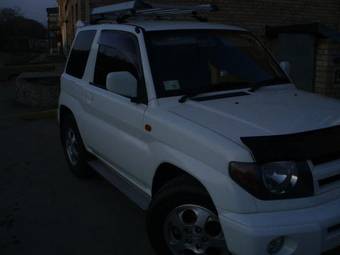 1999 Mitsubishi Pajero iO For Sale