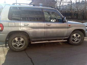 1999 Mitsubishi Pajero iO Pictures