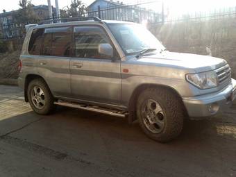 1999 Mitsubishi Pajero iO Wallpapers