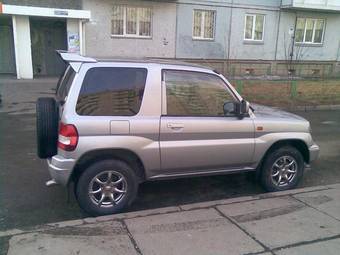 1999 Mitsubishi Pajero iO Photos