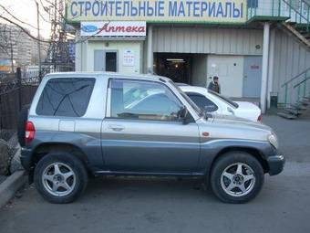 1999 Mitsubishi Pajero iO Photos
