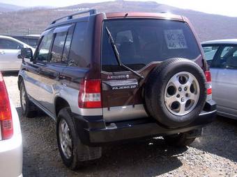 1999 Mitsubishi Pajero iO Pictures