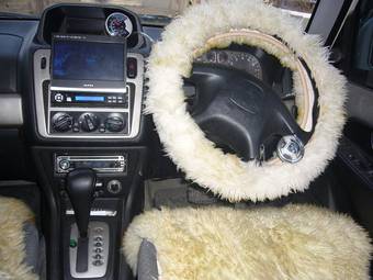 1999 Mitsubishi Pajero iO Images