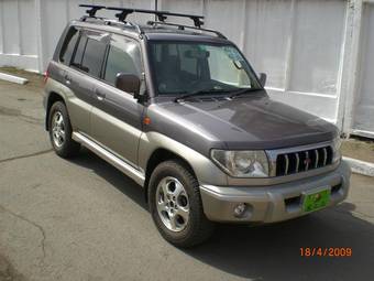 1999 Mitsubishi Pajero iO Wallpapers