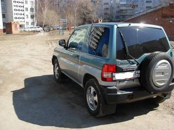1999 Mitsubishi Pajero iO Wallpapers