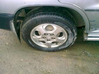 1999 Mitsubishi Pajero iO Pictures