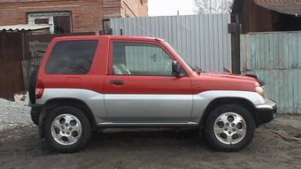 1999 Mitsubishi Pajero iO Pictures