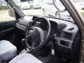 1999 Mitsubishi Pajero iO Pictures