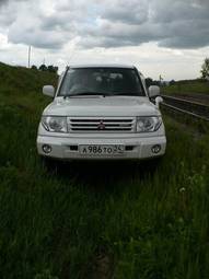 1999 Mitsubishi Pajero iO Photos