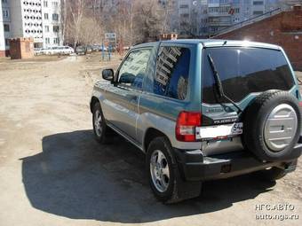 1999 Mitsubishi Pajero iO Pictures