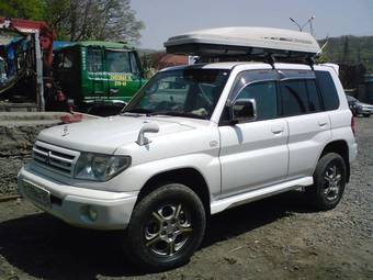 1999 Mitsubishi Pajero iO Pictures