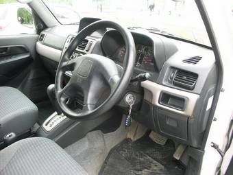 1999 Mitsubishi Pajero iO Pictures