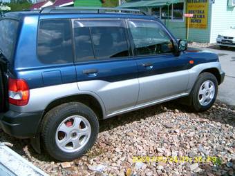 1999 Mitsubishi Pajero iO Photos