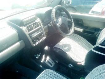 1999 Mitsubishi Pajero iO Pics