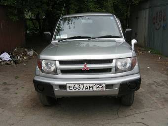 1999 Mitsubishi Pajero iO Photos