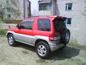 1999 Mitsubishi Pajero iO Pictures