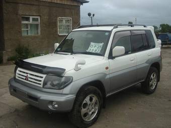 1999 Mitsubishi Pajero iO