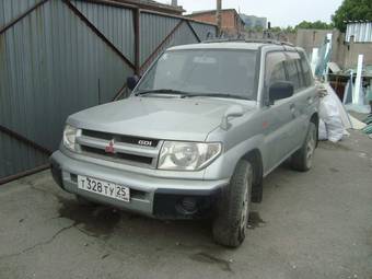 1999 Mitsubishi Pajero iO Pictures