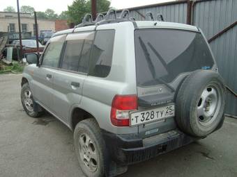 1999 Mitsubishi Pajero iO Pictures