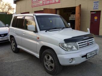 1999 Mitsubishi Pajero iO Pictures