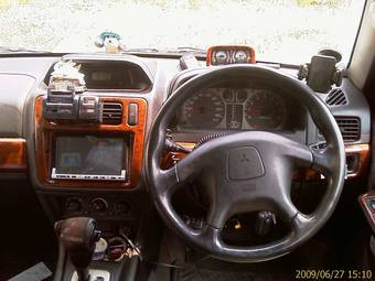 1999 Mitsubishi Pajero iO Pics