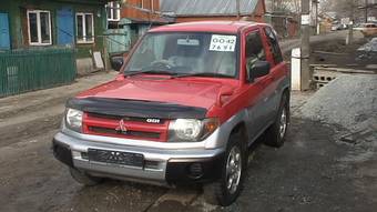 1999 Mitsubishi Pajero iO Photos