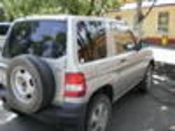 1999 Mitsubishi Pajero iO Photos