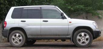 1999 Mitsubishi Pajero iO Photos