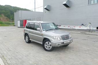 1999 Mitsubishi Pajero iO Photos