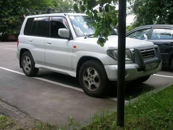 1999 Mitsubishi Pajero iO Photos