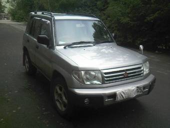 1999 Mitsubishi Pajero iO Pictures