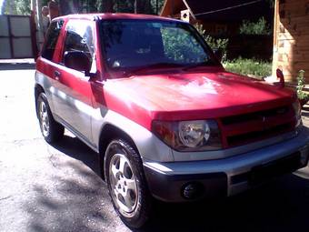 1999 Mitsubishi Pajero iO Pictures