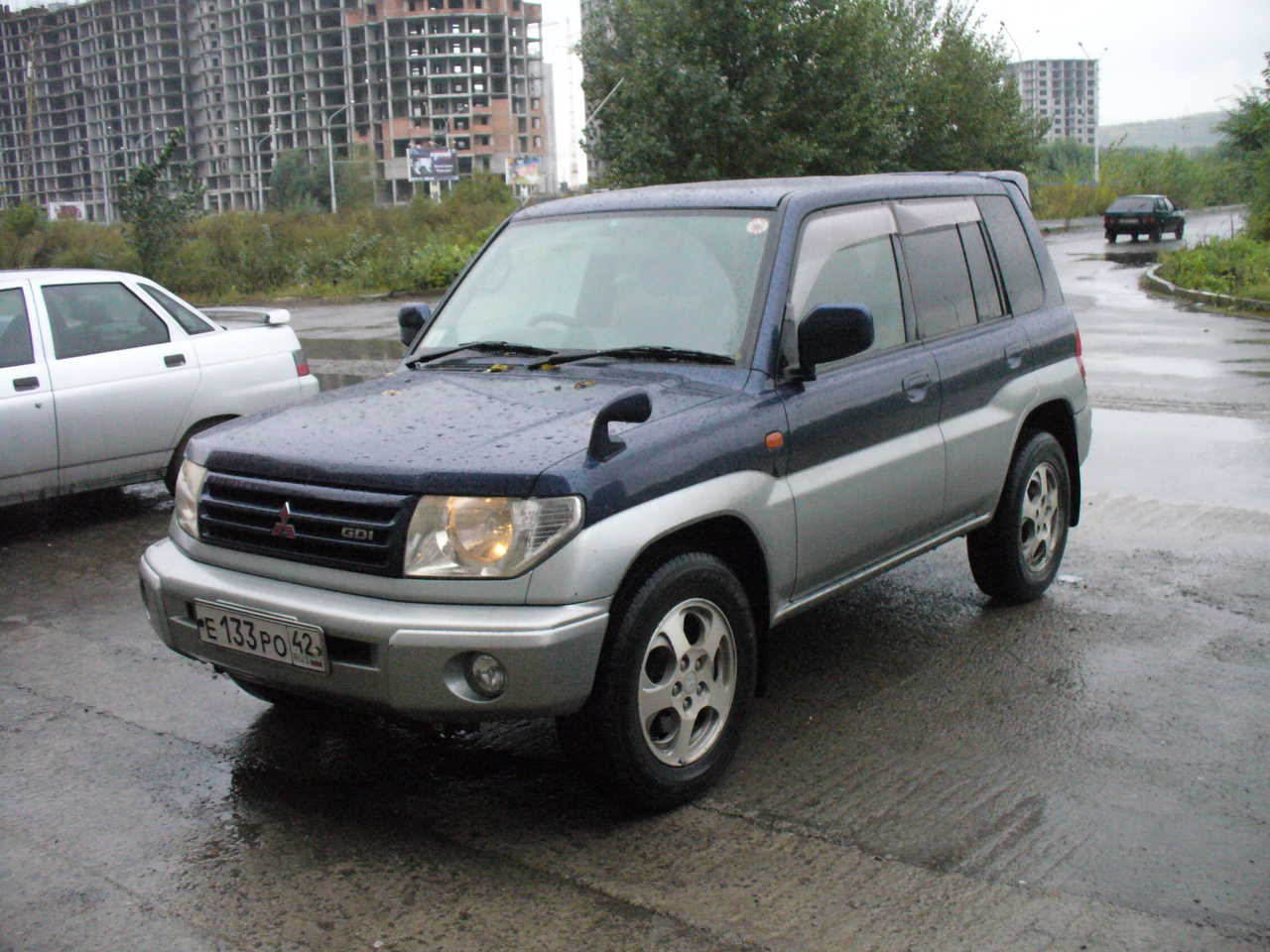 1999 Mitsubishi Pajero iO