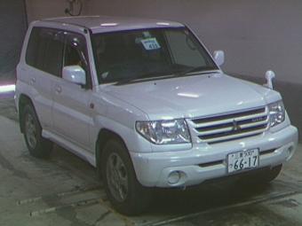 2000 Mitsubishi Pajero iO