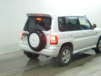 Pajero iO