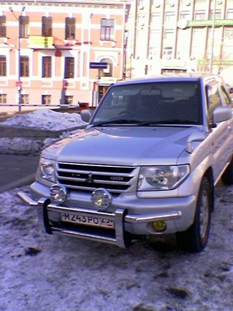 2000 Pajero iO